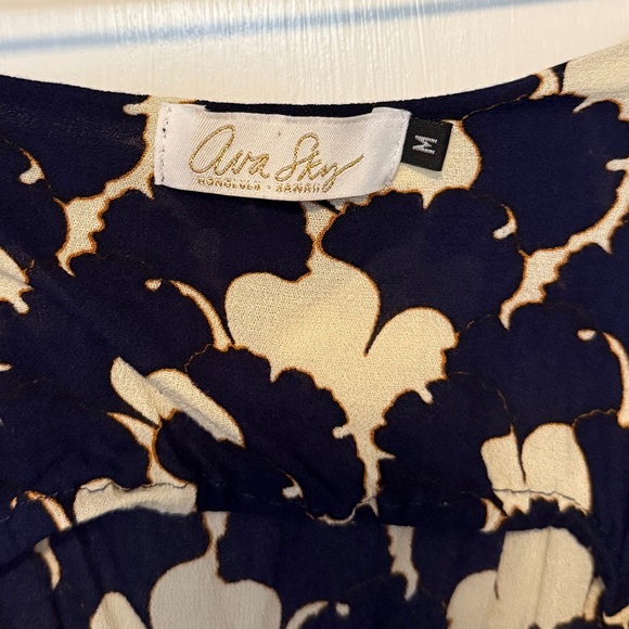 Ava Sky Dress Portugal in Navy Blossom — Size M - Picture 3 of 5